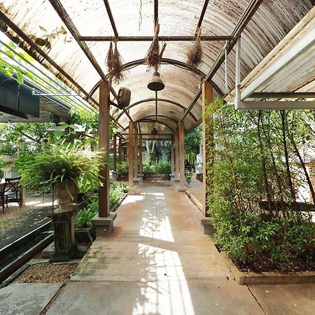 Nipa Garden Hotel Surat Thani Extérieur photo