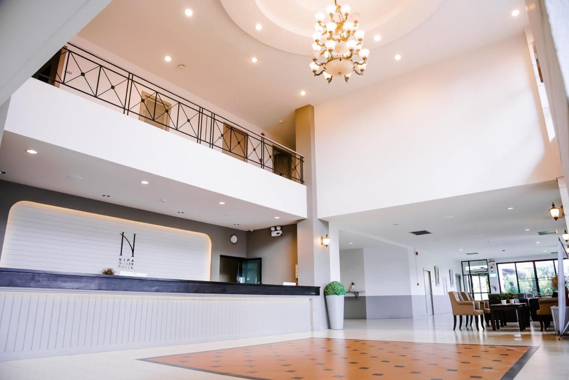 Nipa Garden Hotel Surat Thani Extérieur photo